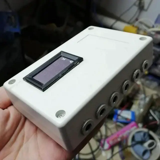 Alt view image 2 of 2 - Power Management Unit for Astronomical Photography 12V Power Supply 1 in 6 HUB