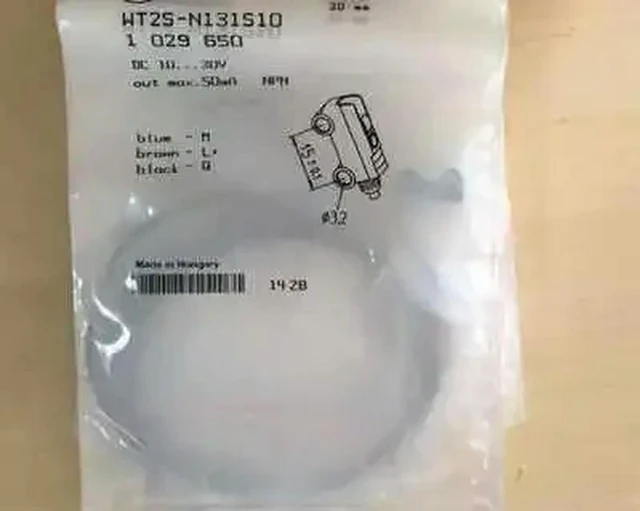 Alt view image 2 of 2 - German SICK Diffuse Reflection Photoelectric Switch WT2S-N131S10 WT2S-N131 Sensor