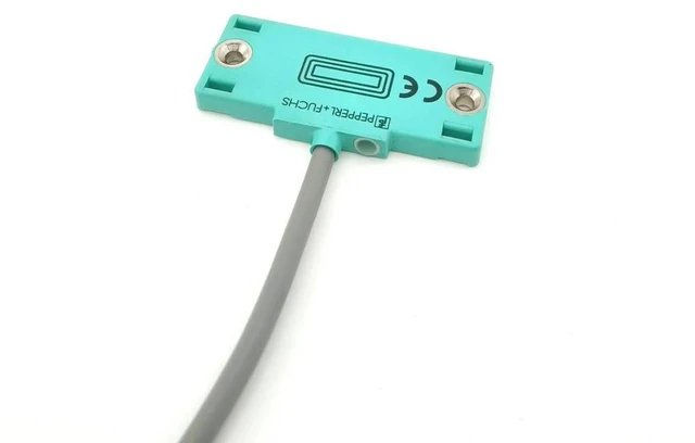 Alt view image 2 of 3 - Pepperl+Fuchs CBN5-F46-E0,P+F Capacitive Proximity Switch 051972
