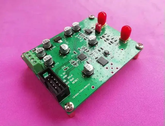 Alt view image 2 of 2 - AD9102 Evaluation Module Arbitrary Signal Source 14-bit 180Mhz Digital-to-analog Conversion/Waveform Generator