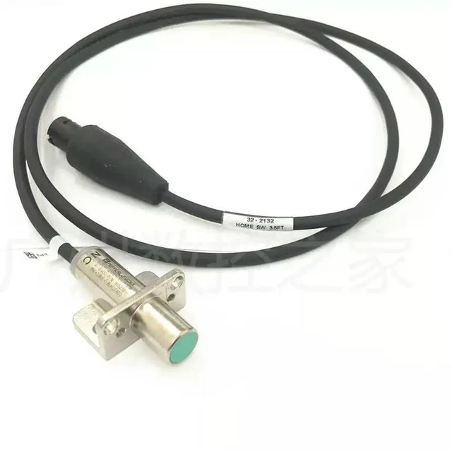 Alt view image 3 of 3 - Cnc Machine Tool P+f Proximity Switch 32-2132/2134 Servo Xy Axis Return-to-home Sensor Switch