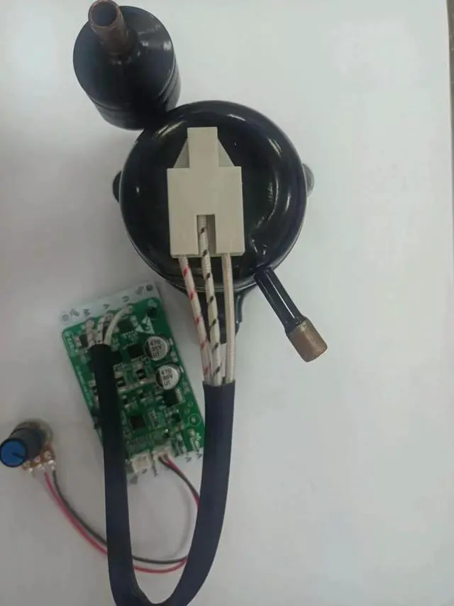 Alt view image 2 of 3 - 12/24V Micro Compressor Air Conditioning Suit Mobile Air Conditioner Ice Maker
