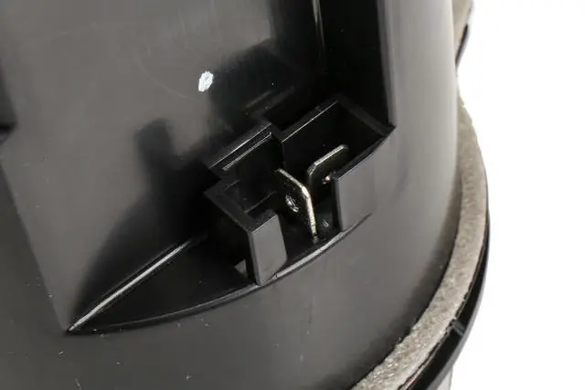 Alt view image 3 of 3 - 95072978 Front Speaker