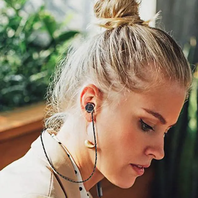 Alt view image 3 of 7 - PRO Stereo Headphones Compatible with Motorola Moto G Play/Stylus/Edge/Edge+/5G/2025/2024/2023 with Hands-Free Built-in Microphone Buttons + Crisp Digital Titanium Clear Audio! (USB-C/PD)