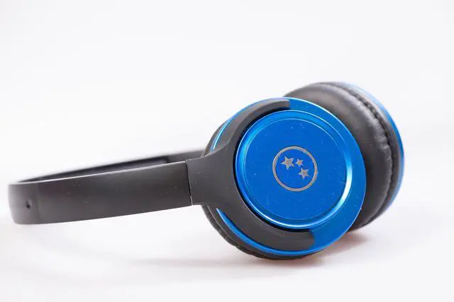 Alt view image 3 of 7 - Wired Headset for Universal - Retail Packaging - Blue