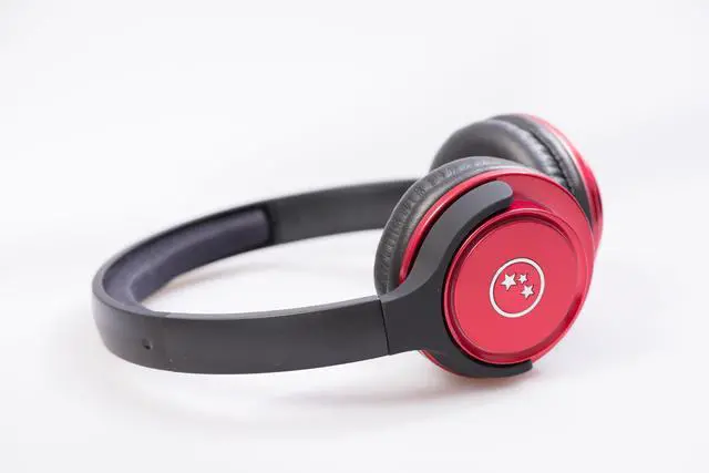 Alt view image 2 of 7 - Musicians Choice Stereo Headphone (Metallic Red)