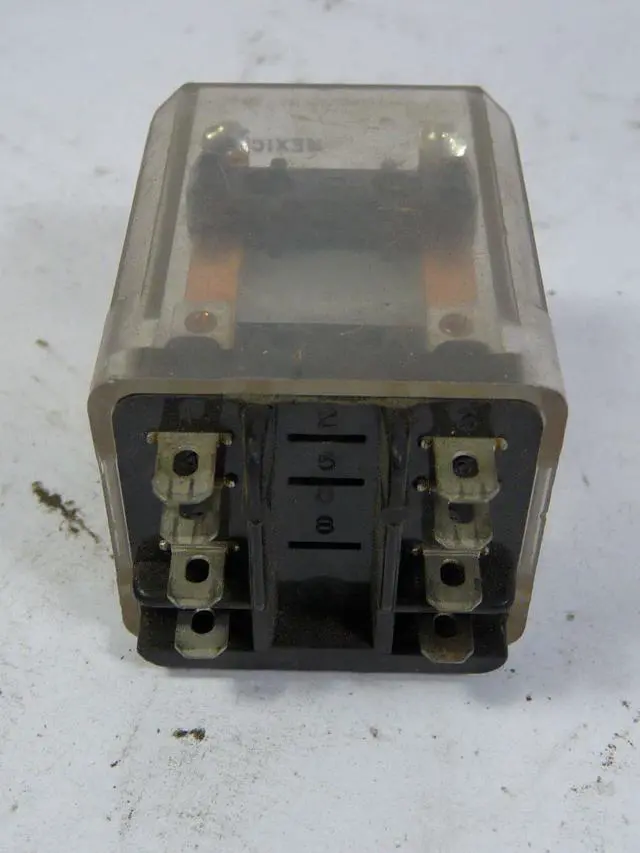 Alt view image 2 of 3 - KUP-11D15-12 Relay