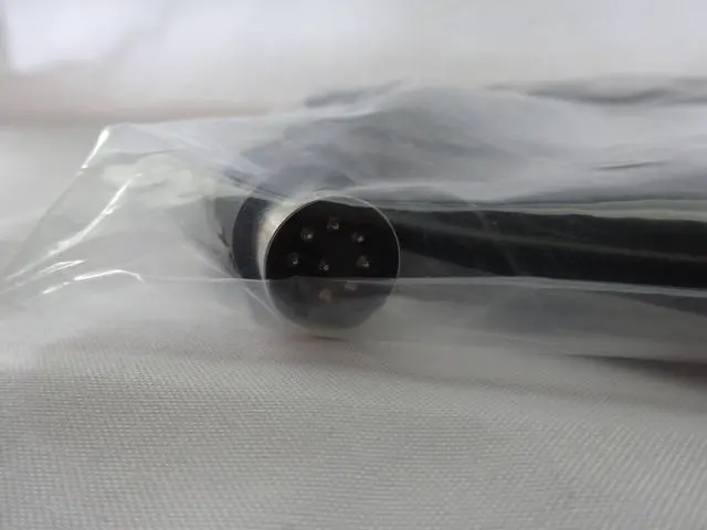 Alt view image 6 of 6 - 8 PIN Large male DIN Speaker wire cable for Monster Clarity HD Model One 12 FT