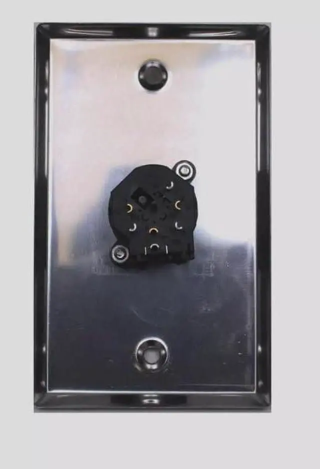 Alt view image 5 of 5 - (2) Two Single Wall Plates w/Single Genuine Neutrik NCJ6FI-S Combo 3-Pin F/1/4"
