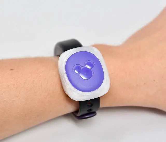 Alt view image 2 of 6 - Watch Adapter compatible with Disney Magic Band/Narrow Band Fitness Trackers