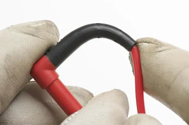 Alt view image 4 of 7 - TL175E TwistGuard Double Insulated Silicone Test Lead Set with Removable 4mm Lantern Tips, 2mm Diameter Probe Tips