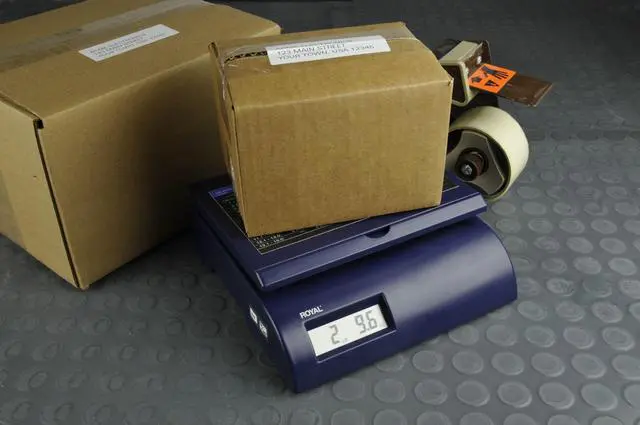 Alt view image 2 of 3 - Electronic Postal and Freight Scale (DS35)