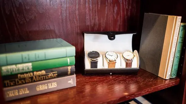 Alt view image 6 of 7 - 3-Watch Travel Case Roll Organizer - Black