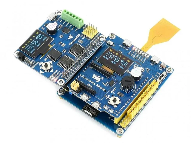 Alt view image 3 of 3 - nRF52840 Bluetooth 5.0 Evaluation Kit
