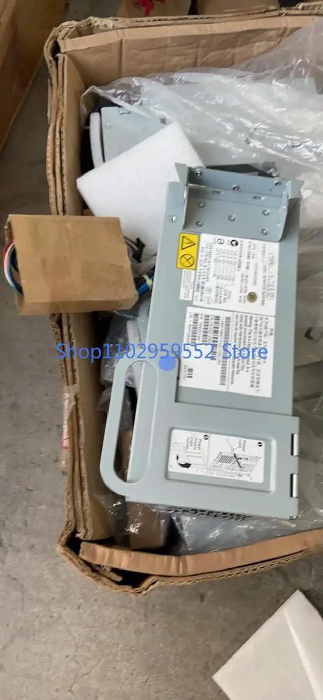 Main image of 1pcs for X3400M2 M3 X3500M2 M3 Server Power Supply 69Y5860 69Y5861 670W