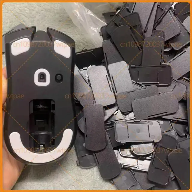 Main image of For Viper V3 HyperSpeed Mouse Compartment Bottom Cover