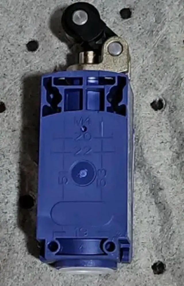 Alt view image 3 of 3 - XCKP2102P16 XCKP2118P16 XCKP2121P16 XCKP2110P16 XCKP2145P16 Travel Switch Fast delivery