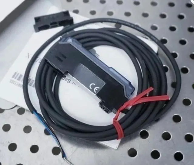 Alt view image 2 of 6 - FS-V21R FS V21R photoelectric receiver 1pcs Full stock Fast delivery