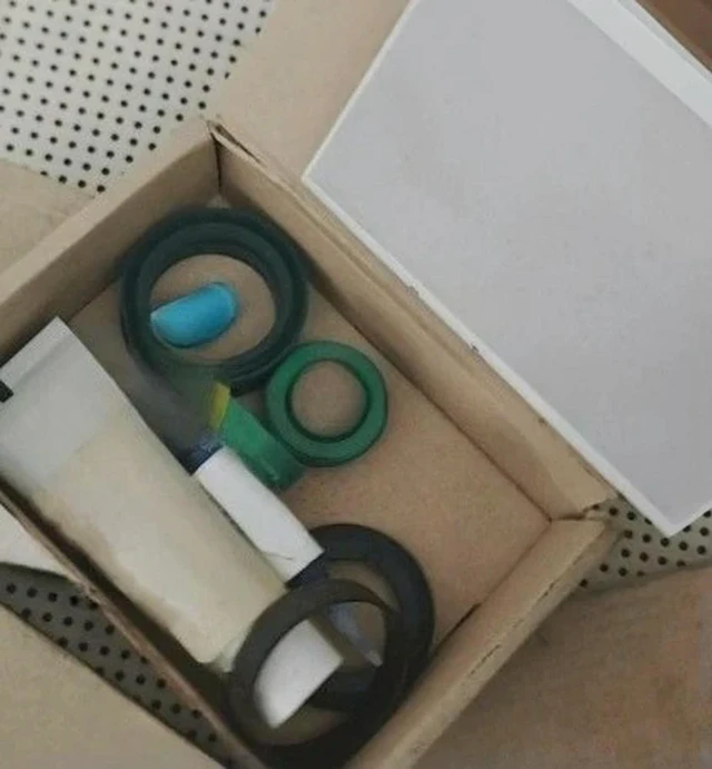 Alt view image 2 of 3 - Cylinder Repair Rit DNC-40-PPVA 369196 Rulnerable Parts Repair Kit Seal Expedited shipping