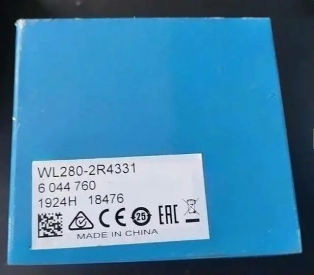 Main image of 1pcs WL280-2R4331 Photoelectric products Assurance Fast delivery