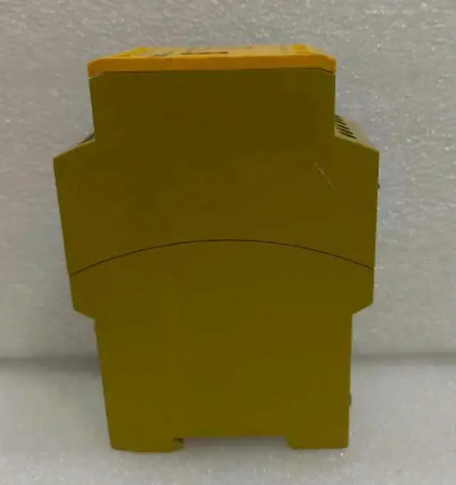 Alt view image 3 of 6 - 774730 Safety Relay 24vdc Dedicated Controller Fast Delivery