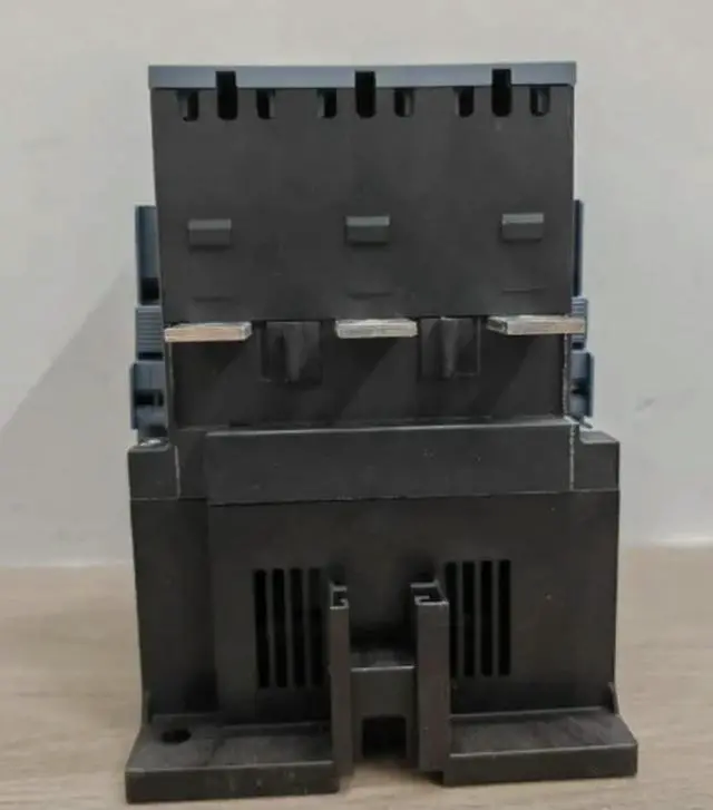 Alt view image 3 of 6 - 3RT1056-6AP36 3RT1056 6AP36 Contactor Fast delivery