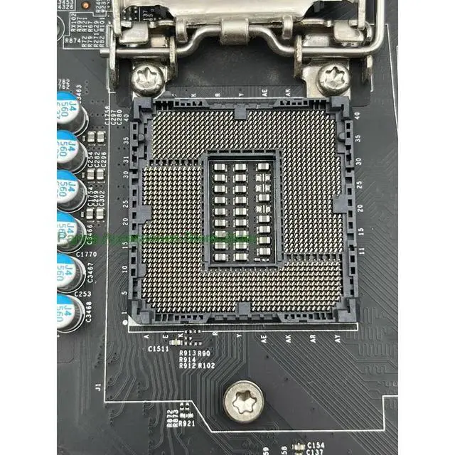 Alt view image 3 of 3 - C7Z97-MF Workstation Motherboard Z97 LGA1150