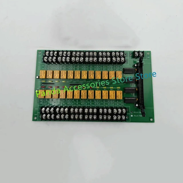 Alt view image 2 of 3 - 24 Relay Output Terminal Board Relay Output Board PCLD-785B