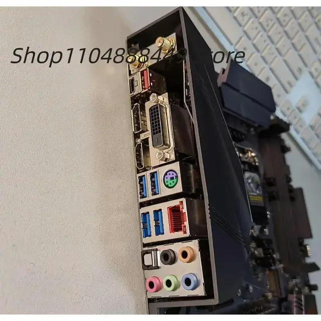 Alt view image 3 of 3 - ROG STRIX Z270E GAMING motherboard