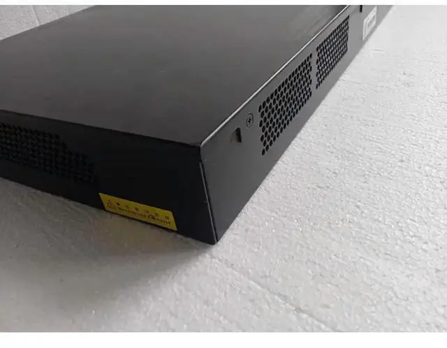 Alt view image 2 of 3 - RG-ES118GS-P 16-port Full Gigabit Power Ethernet Switch