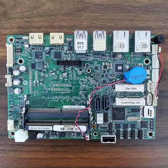 Alt view image 2 of 3 - 00BB361BB361-02-103-RS NANO-ULT3-I3-R10 Industrial Motherboard