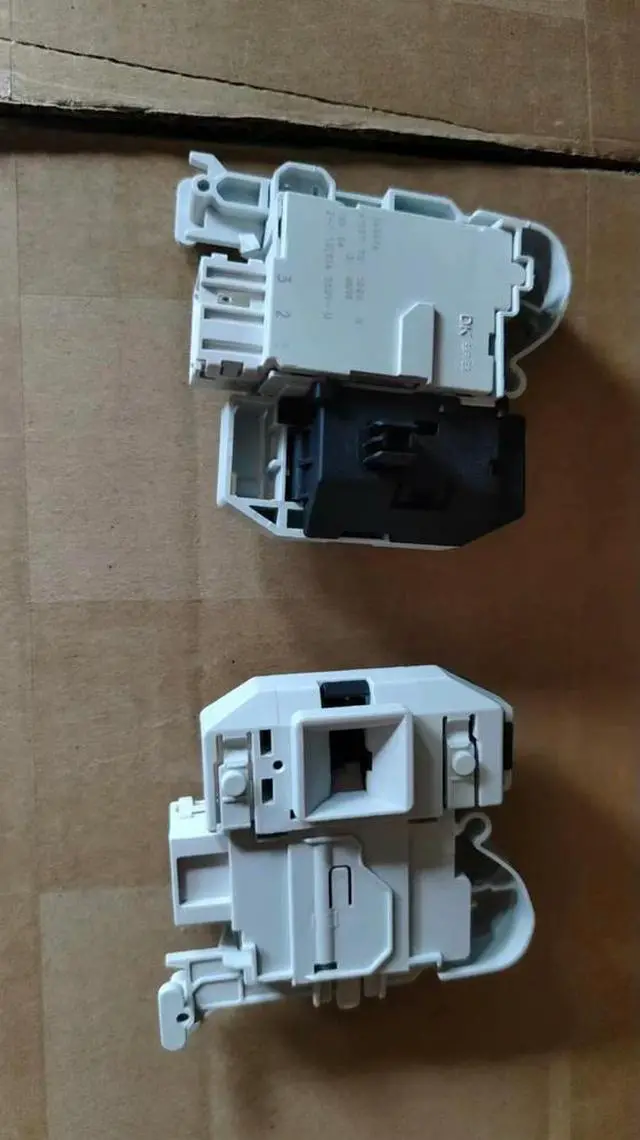 Alt view image 3 of 6 - Suitable for Siemens drum washing machine electronic door lock DKS65 DKS66 DKS67 DKS68 door switch