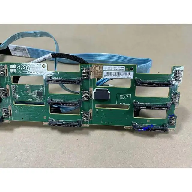 Alt view image 4 of 6 - 380G9 3.5-inch 12-drive Backplane With P840 P440 Cable 777284-001 747560-001