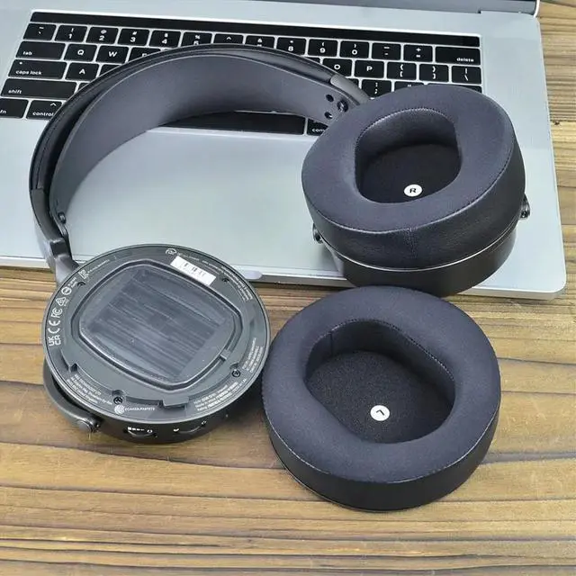 Alt view image 3 of 3 - Cooling Gel Ear Pads for Audeze Maxwell Headphones Replacement for Large Ear Covers Earmuffs B