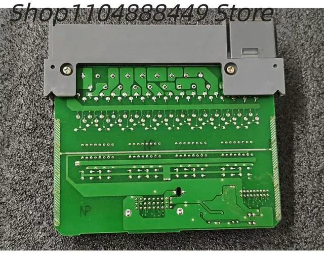 Alt view image 2 of 2 - SLC500 input module 1746-IB16