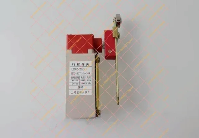 Main image of LXK3-20S/T Limit Switch - Micro Travel Switch with Silver Alloy Contacts for Industrial Machinery