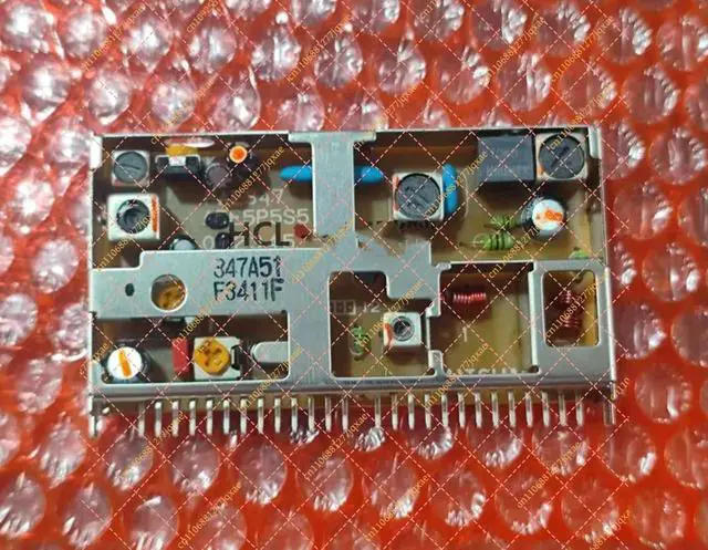 Alt view image 2 of 3 - PLL FM & AM Radio Receiver Module with Phase Locked Loop for Electronic Circuit Projects