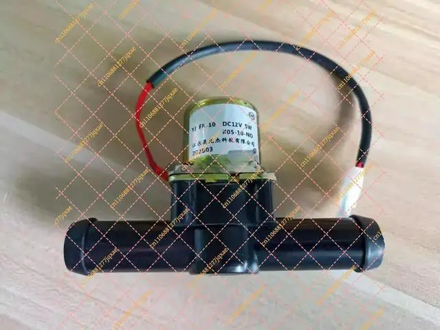 Alt view image 2 of 3 - 12V Normally Closed Automotive Water Valve, Hot & Cold Switch Solenoid Valve for Air Conditioner Heater
