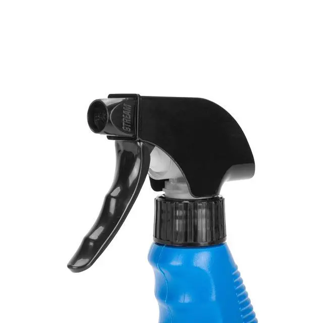 Alt view image 5 of 6 - Camco Camper/RV Pro-Strength Black Streak Remover, 32oz (41008)