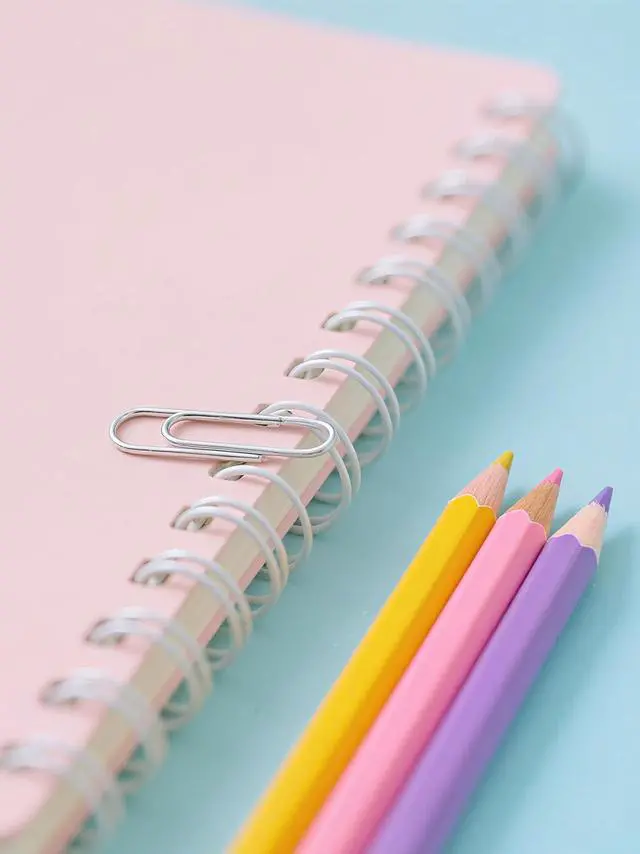 Alt view image 3 of 7 - Paper Clips, 600 Pcs Paperclips Premium Medium Paper Clip, 1-2/7" Silver School Office Supplies Heavy Duty, Ideal for Bookmark(Silver)
