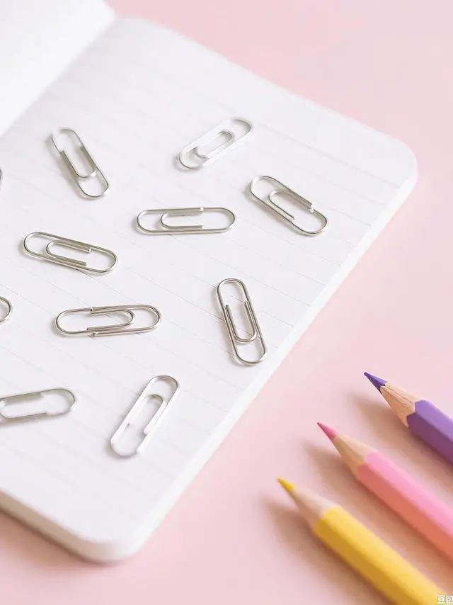 Alt view image 4 of 7 - Paper Clips, 600 Pcs Paperclips Premium Medium Paper Clip, 1-2/7" Silver School Office Supplies Heavy Duty, Ideal for Bookmark(Silver)