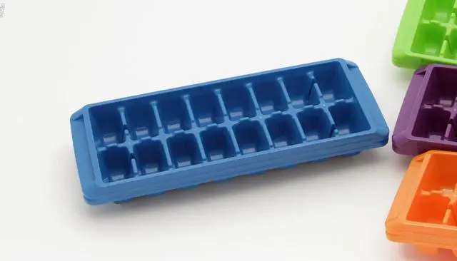 Main image of Chef Craft 21846 Select Stack or Nest Ice Cube Tray, 2 pieces, Color May Vary