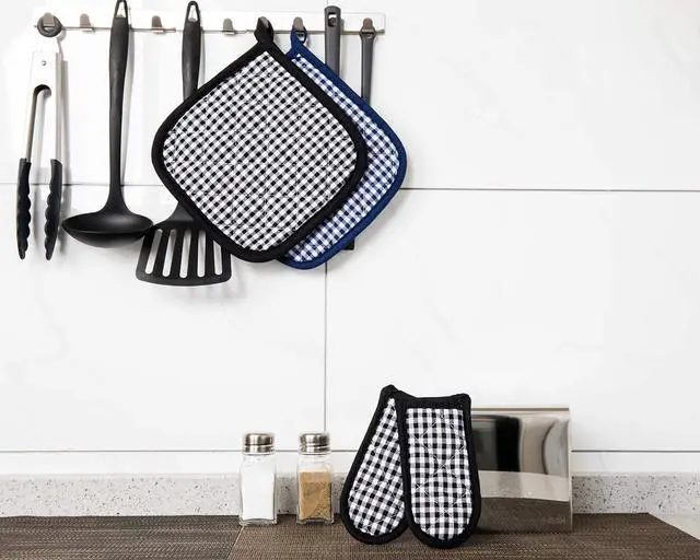 Alt view image 2 of 6 - 5 PCS Pot Holders for Kitchen, Cotton Potholers with Great Heat Resistance, Hot Pads, Trivets for Cooking and Baking Black