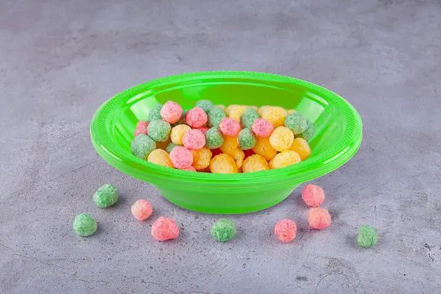 Alt view image 5 of 5 - DecorRack 24 Lime Green Plastic Bowls, 7 in Disposable 12 oz Bowl