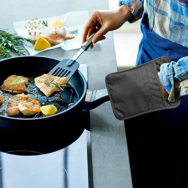 Alt view image 5 of 7 - 5Pack Pocket Pot Holders Cotton Heat Resistant Potholder Multipurpose Hot Pads Machine Washable Oven Mitts Cooking Pads Bulk for Daily Kitchen Baking and Cooking 8.9 x 6.9 Inch Grey