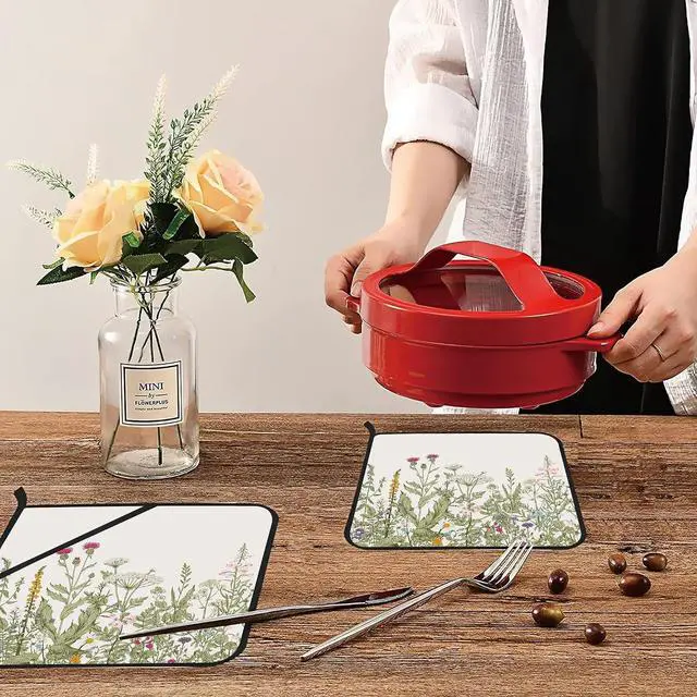 Alt view image 6 of 7 - Vintage Wild Flower Pot Holders for Kitchen Heat Resistant Pot Holders Set of 2 Oven Hot Pads Pot Holders for Cooking Baking BBQ Gifts for Women