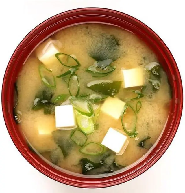 Alt view image 4 of 6 - JapanBargain Japanese Miso Soup Bowls with Lids, Small Traditional Lacquered Bowls, 8.4 oz Authentic Size, Set of 2, Made in Japan