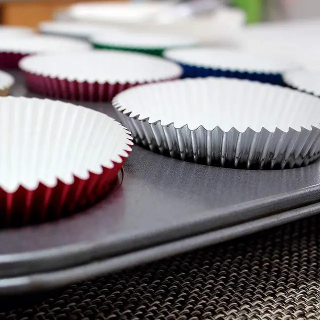 Alt view image 5 of 6 - Foil Cupcake Liners Valentine's Day Standard Baking Cups 100 Pcs (Pink)