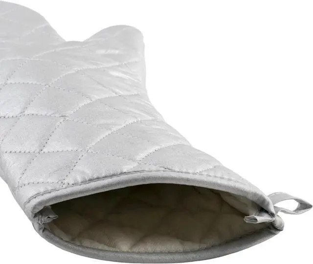 Alt view image 2 of 4 - Winco 17" Silver Silicone Oven Mitt | Heat resistant, Comfortable fit, Great for Baking, Hot Pans, Oven Service and Kitchen Prep