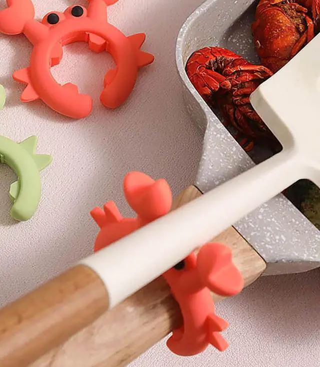 Alt view image 4 of 6 - Spatula Rack, 2 Pcs Red Silicon 2.6 Inch x 2.36 Inch Crab Shaped Pot Handle Spatula Holder for Kitchen and Outdoors (green)